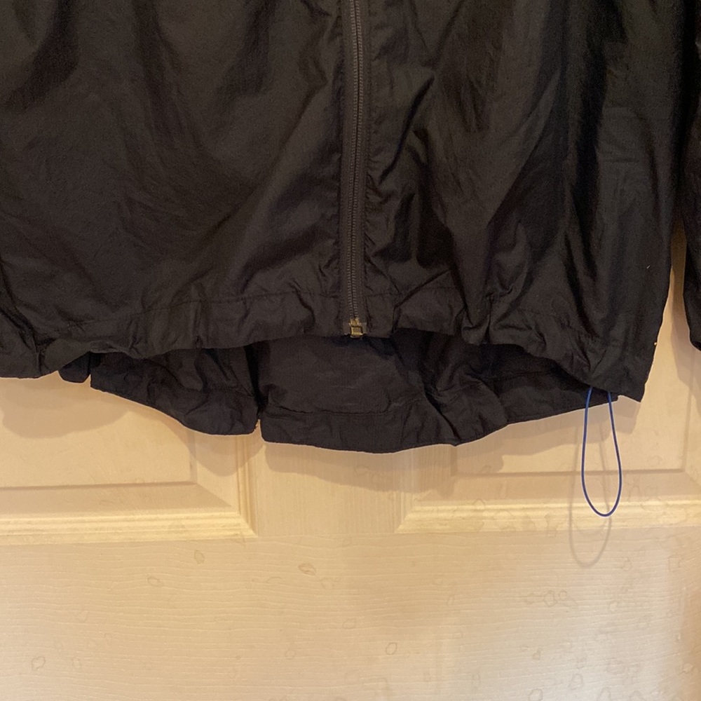 Helly Hansen Vana Windbreaker Jacket - image 8